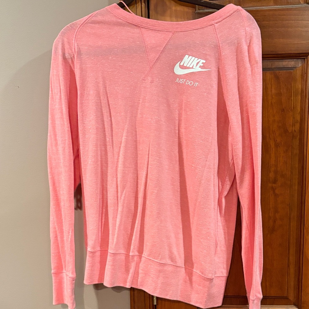 women’s pink nike long sleeve / size medium